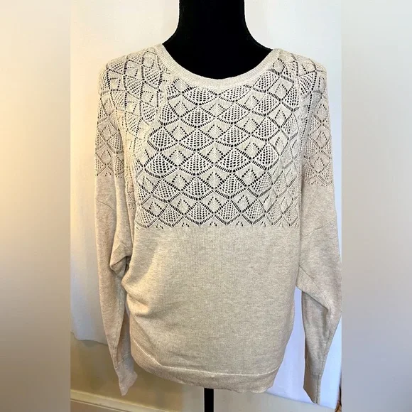 Urban Outfitters Pins and Needles Batwing sweater Size M - Picture 1 of 14